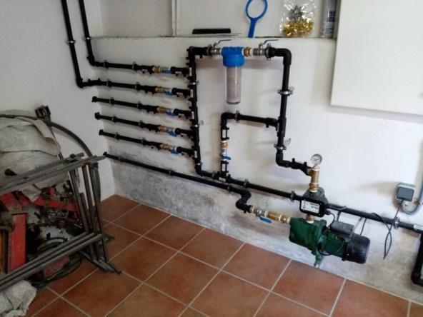 INSTALACIÓN DE AEROTERMIA CON MÁQUINA SAUNIER DUVAL Y RADIADERES DE BAJA TEMPERATURA. INSTALACIÓN DE AEROTERMIA CON MÁQUINA SAUNIER DUVAL Y RADIADERES DE BAJA TEMPERATURA.
